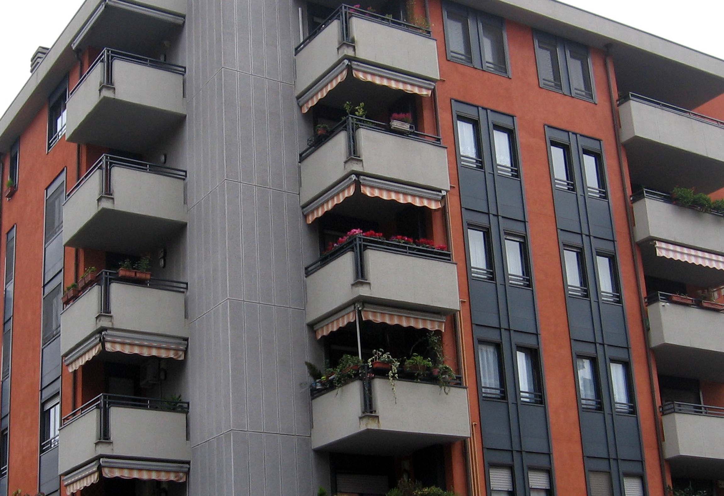 Complesso residenziale - Milano via Dei Guarneri