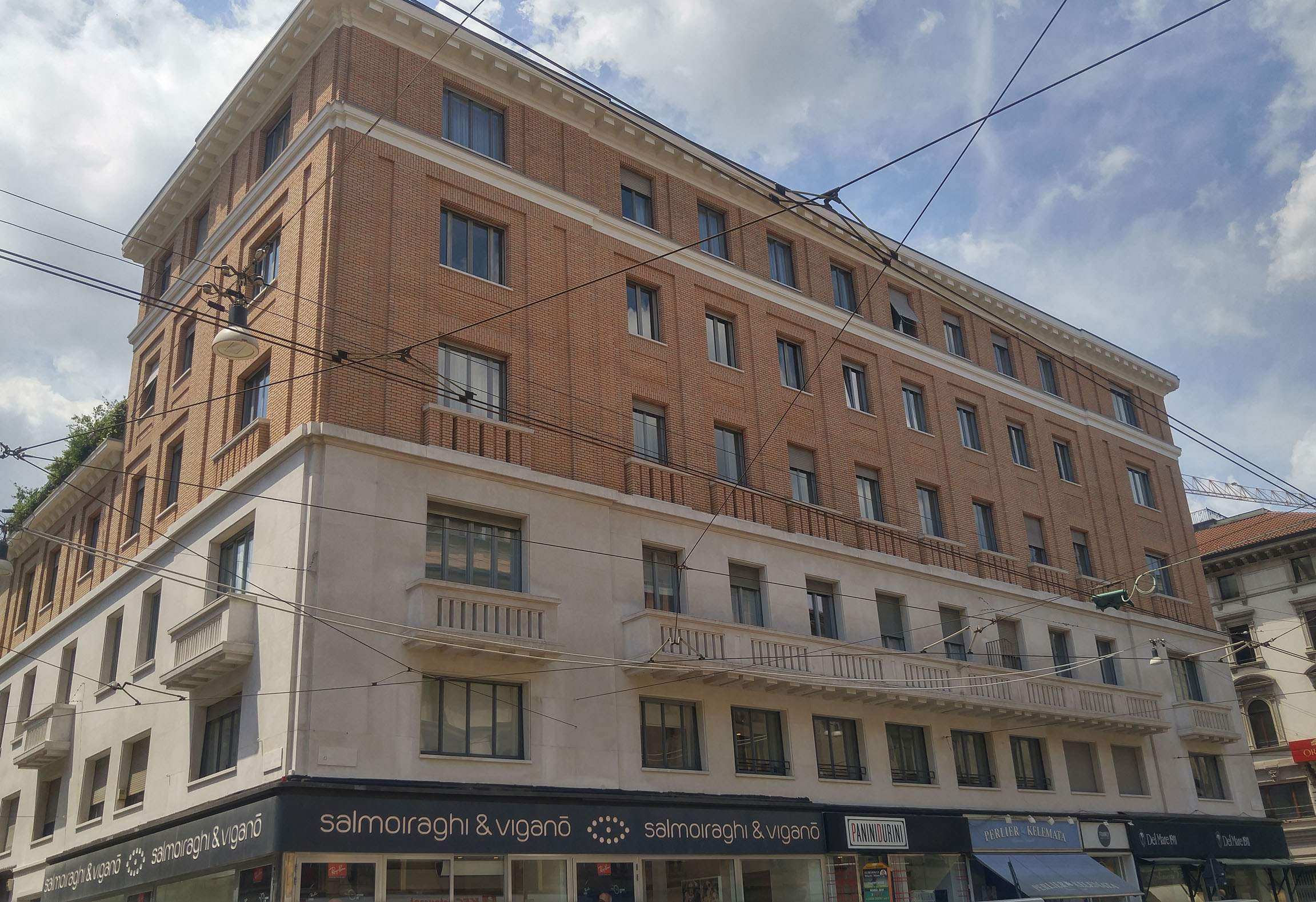 Riordino facciata - Milano Via Orefici
